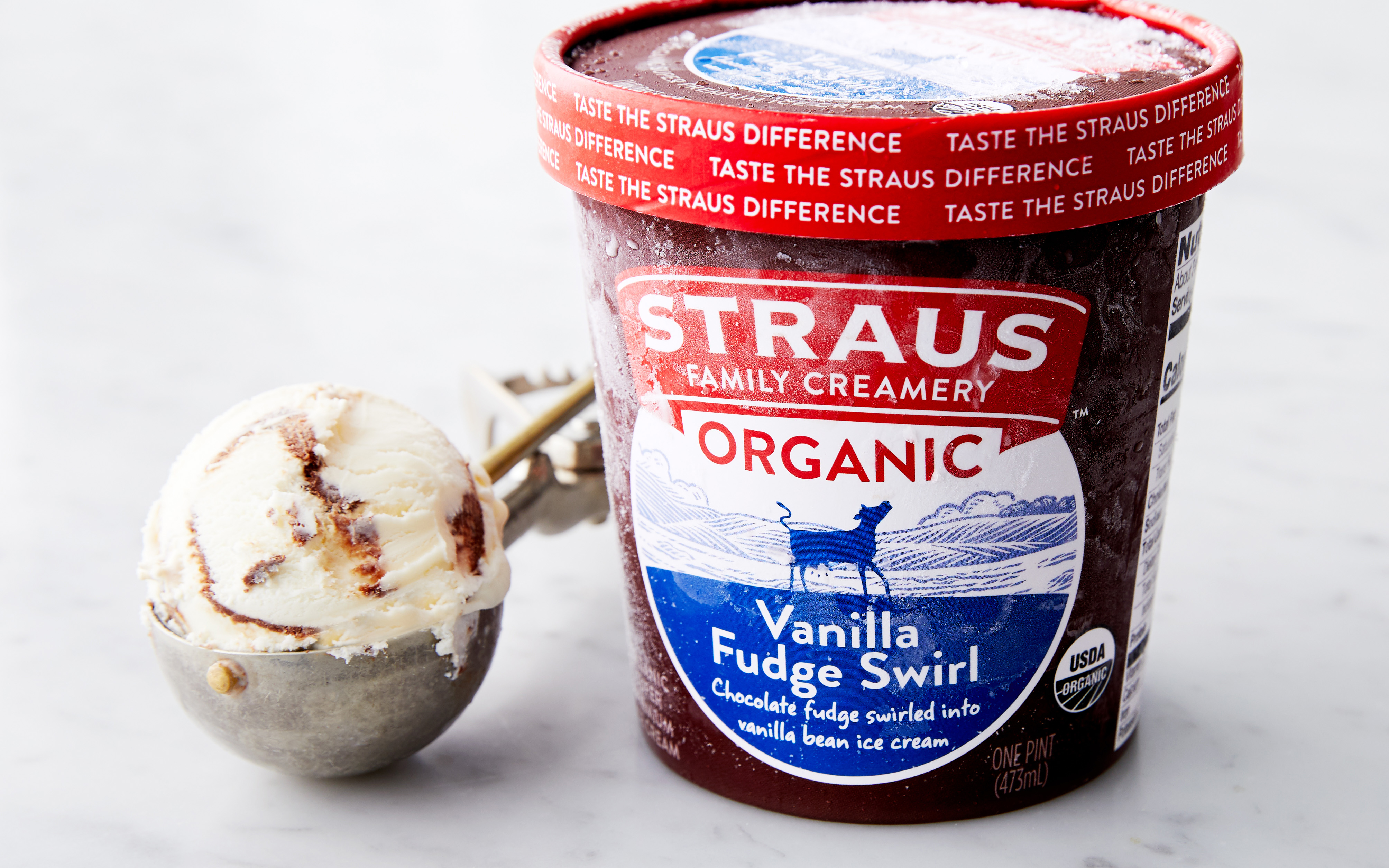 Organic Vanilla Fudge Swirl Ice Cream Straus Family Creamery SF Bay